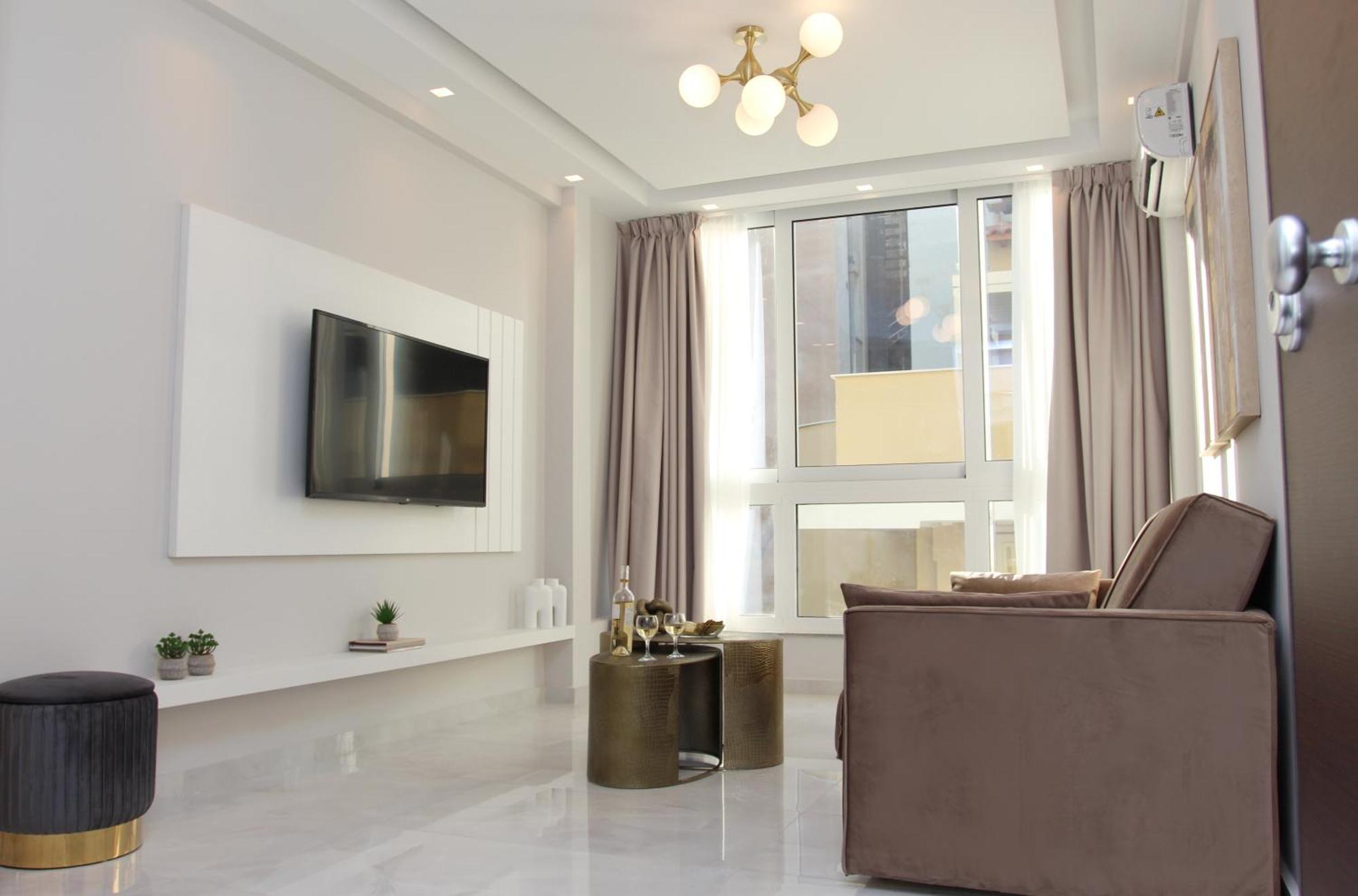 Central Metropolis Luxury Living Atene Esterno foto